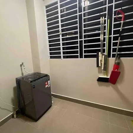 Meridin Bayvue - 3Br - 6 Pax - Near Mmhe Kampong Kuala Masai Exterior photo