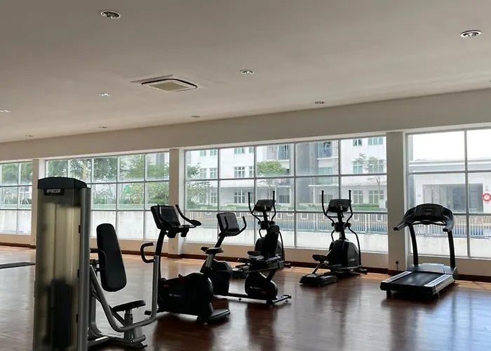 Meridin Bayvue - 3Br - 6 Pax - Near Mmhe
