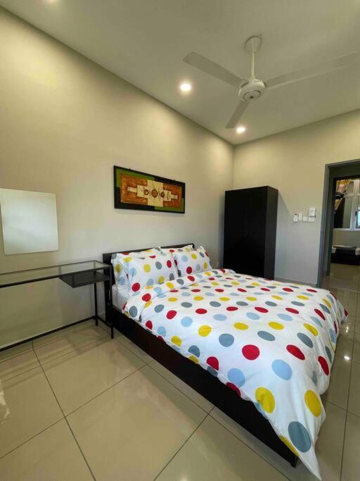 Meridin Bayvue - 3br - 6 Pax - Near Mmhe * Kampong Kuala Masai